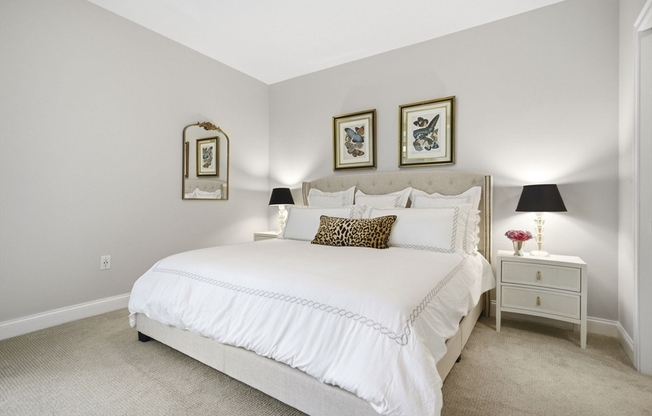 1 bed, 1.5 baths, 842 sqft, $3,975, Unit 303
