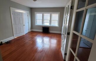 1 bed, 1 bath, 425 sqft, $899, Unit 210