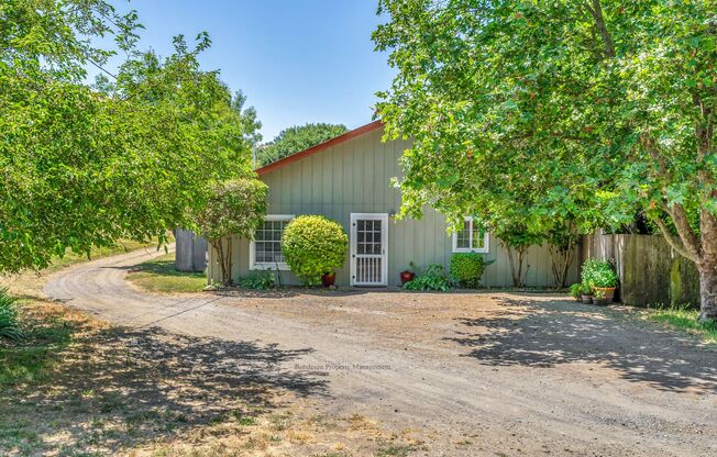 Furnished Cottage - 431 Stadler Lane, Petaluma CA, 94952