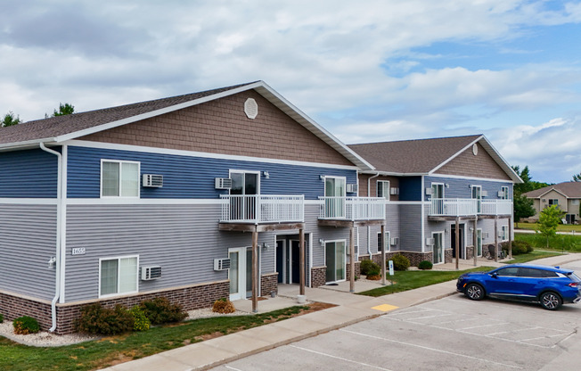 SCS Sturgeon Bay Estates Apartment Community