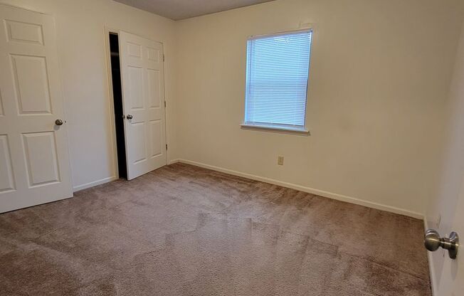 2 beds, 2 baths, 1,000 sqft, $1,275, Unit 1813
