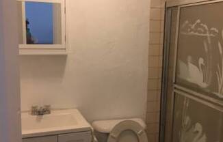8 Adella Pl 1
