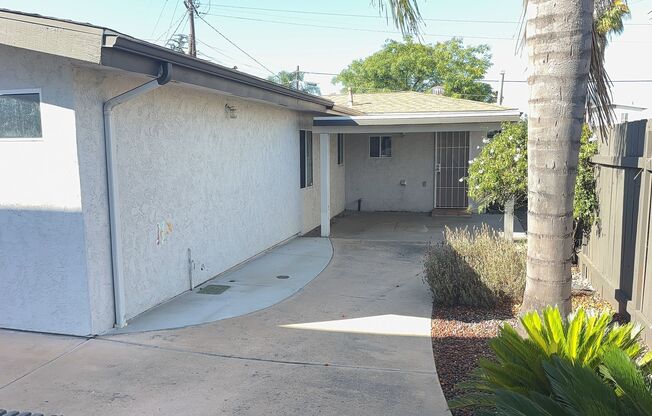 3BD/2BA, Large Rooms, Patio!