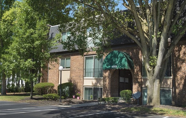 Shadow Hill Apartment Building