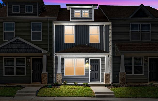 2 Bedroom Condo For Rent Near Madison Street!