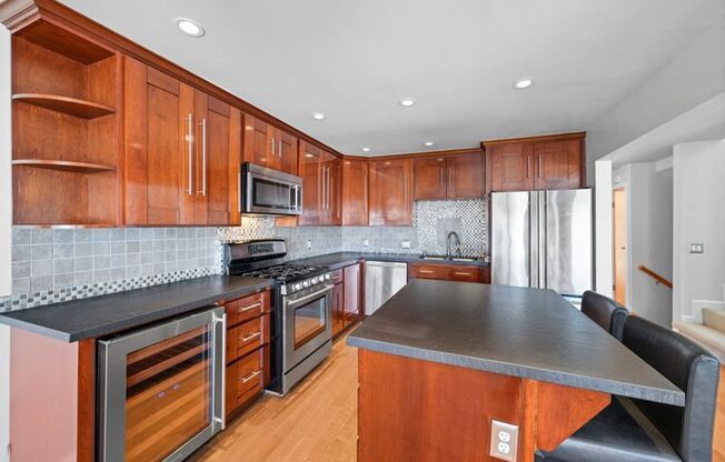 Single Family Home in Sunny Bernal Heights - 4 br/3 ba - 2 Car Parking - Great Views & Location!  AMSI/Maureen Couture