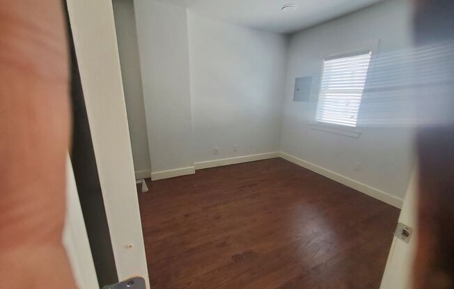 1 bed, 1 bath, 800 sqft, $895, Unit 200