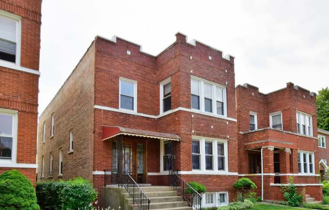 5353 W NEWPORT AVE