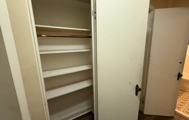 1 bed, 1 bath, $975, Unit 3