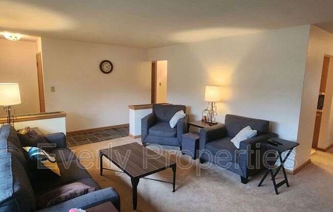 2901 BANNING WAY