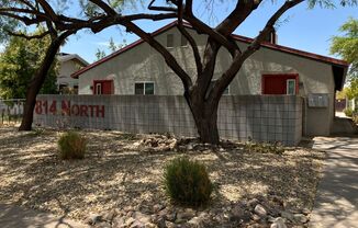 Beautifully Remodeled 2 bedroom, 1 Bath! Full Size washer and dryer!!