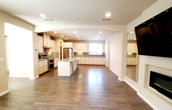 Luxury 4 bedroom 3 bath townhouse at The Montage