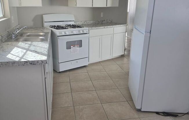 Beautiful 3bedroom/1 bath Home For Rent (HALF OFF 1ST MONTH RENT)