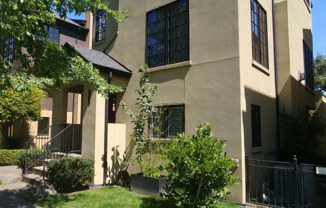 2795 Lord Byron Place