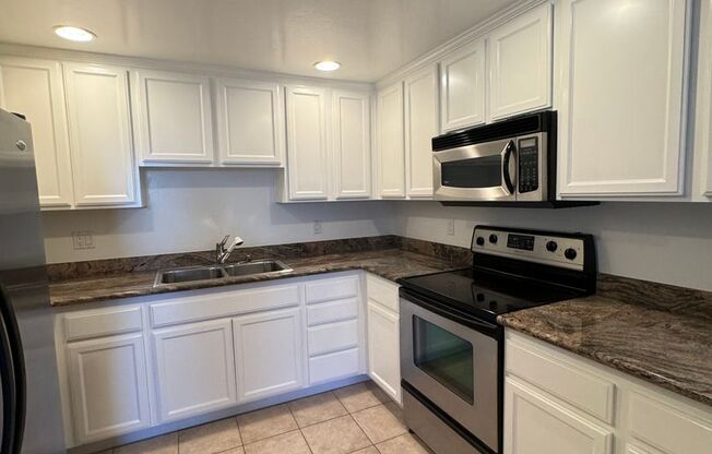 1 bed, 1 bath, $2,595