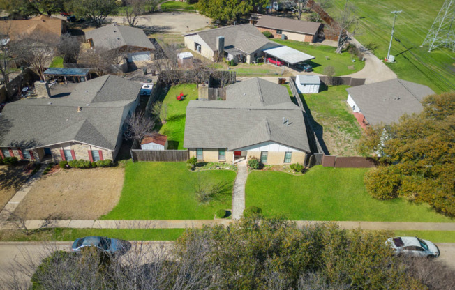 6407 CHINABERRY TRL