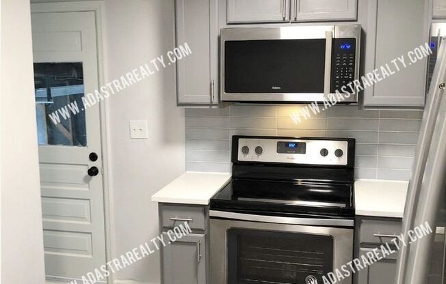 2 beds, 1 bath, $1,495