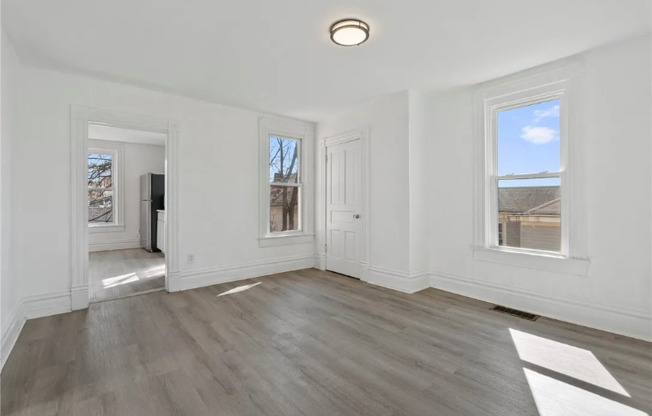 216 RDG AVE