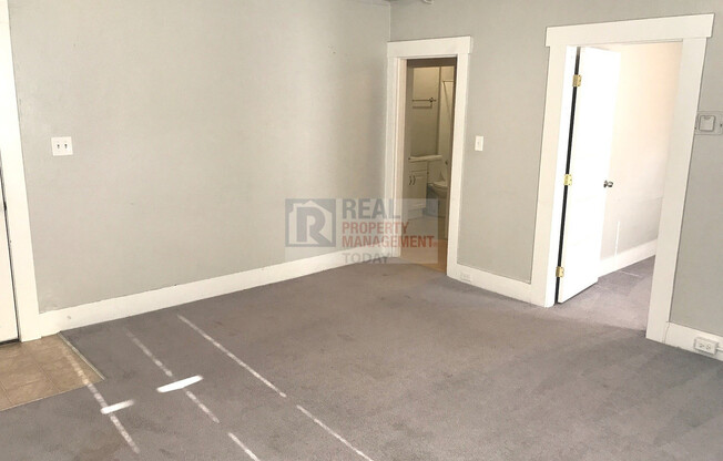1002 South 14th LLC - Goecke -1002  (Robert Miles LLC)(Cascade Group)