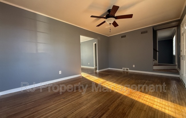 1082 WOODBURY