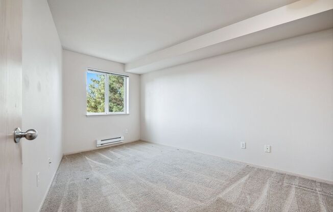 1 bed, 1 bath, 680 sqft, $1,950, Unit 305