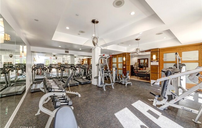 2 beds, 2 baths, 1,042 sqft, $3,600