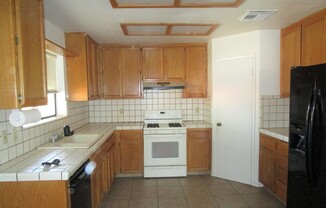 3 beds, 2 baths, $1,700