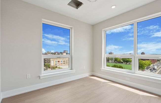 2 beds, 2 baths, 806 sqft, $2,365, Unit Unit 617