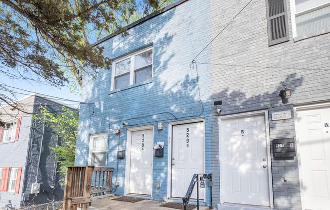 Lovely 2 BR/1 BA Apartment in Deanwood!