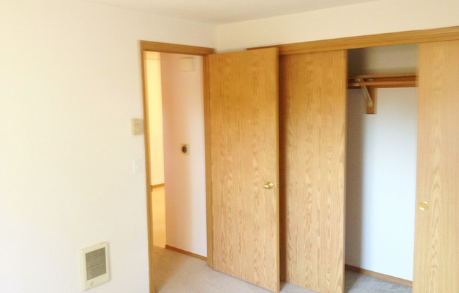 2 beds, 1 bath, $1,495