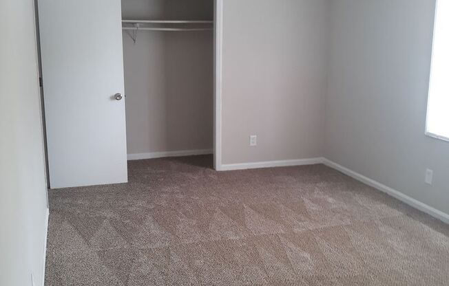 1907 Countrymens Court, Unit #13