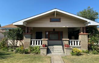 927 E Illinois Ave