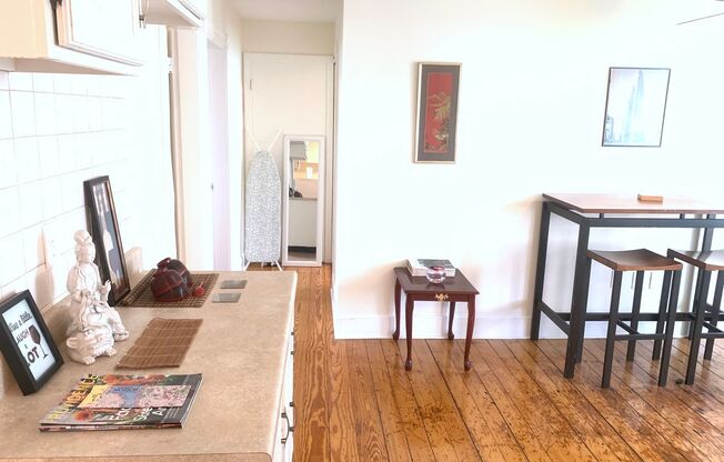 64 Furnace St, Apartment 3B