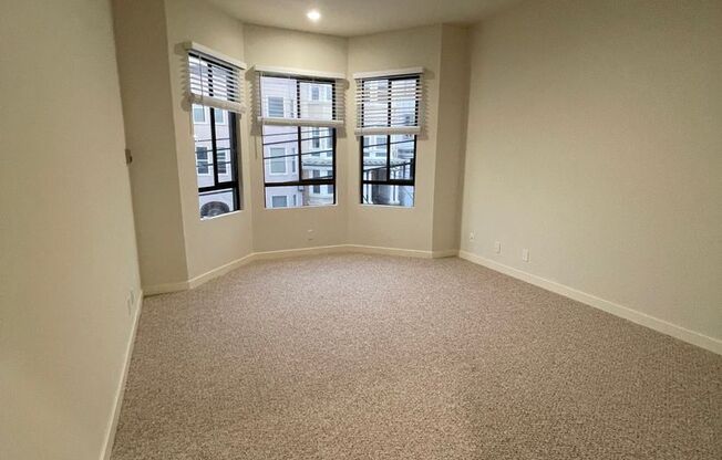 1455 LEAVENWORTH STREET