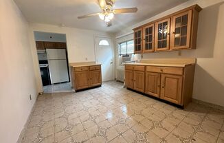 2 beds, 1 bath, $1,400, Unit 1