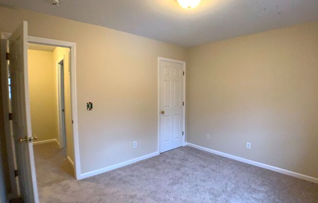 4308 King Edward Ct
