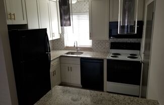 2 beds, 1 bath, $1,300, Unit 12551 - A