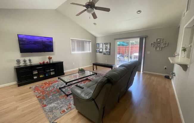 3 beds, 2 baths, $3,791