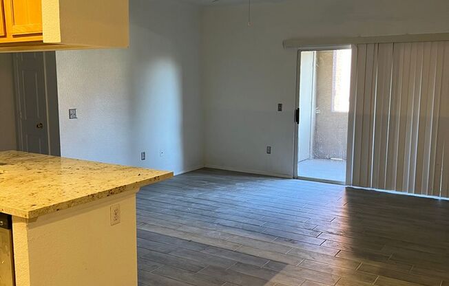 1 bed, 1 bath, $1,295, Unit #1043