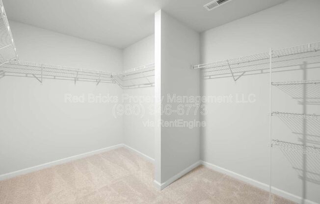 5 beds, 2.5 baths, 2,306 sqft, $2,245
