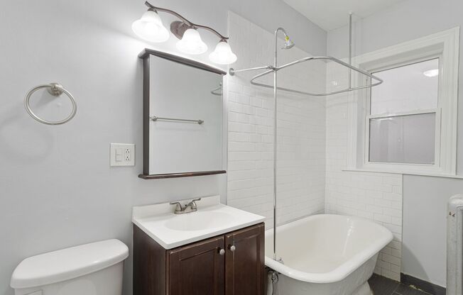 2 beds, 1 bath, 569 sqft, $2,250, Unit 6112-2W