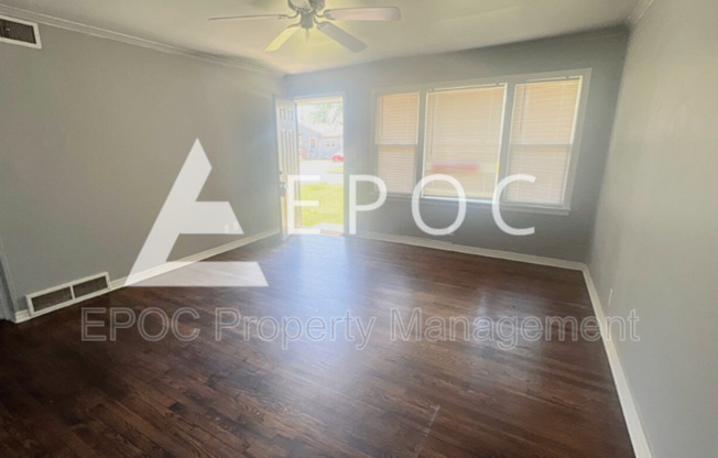 5927 E LATIMER PL