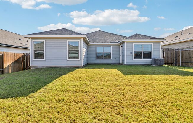 3 beds, 2 baths, 1,591 sqft, $1,945, Unit 308 Trinity Trl