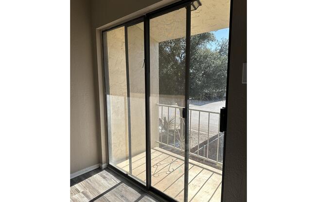 1 bed, 1 bath, 720 sqft, $1,099