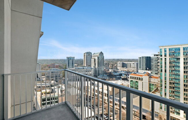 1 bed, 1 bath, 779 sqft, $2,200, Unit Apt 2003