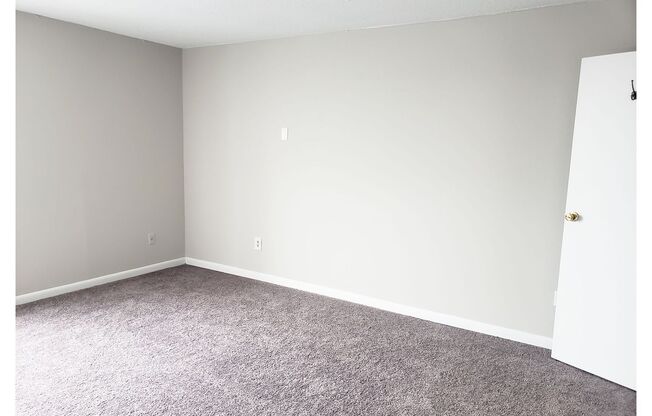 2 beds, 2 baths, 1,100 sqft, $1,295, Unit 1600-405