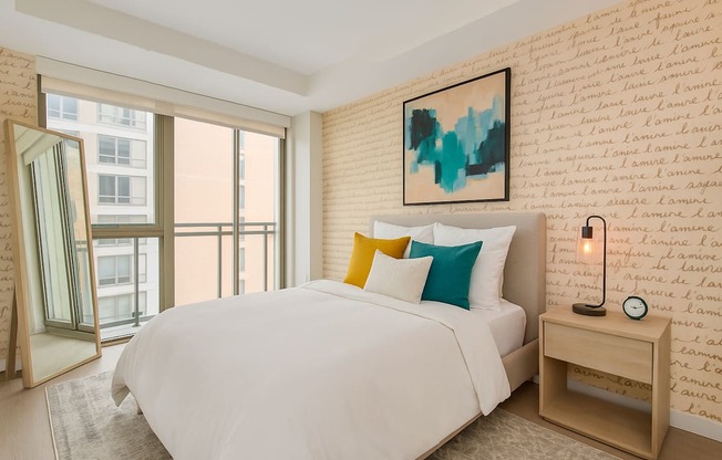 Bedroom with bed at Artline Apartments, Washington, 20024