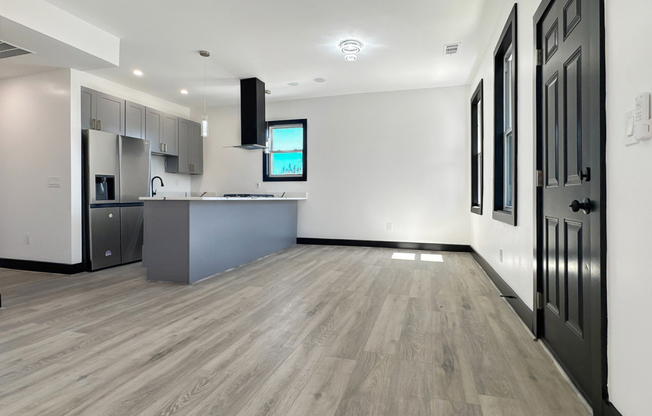 2325 REISTERSTOWN RD