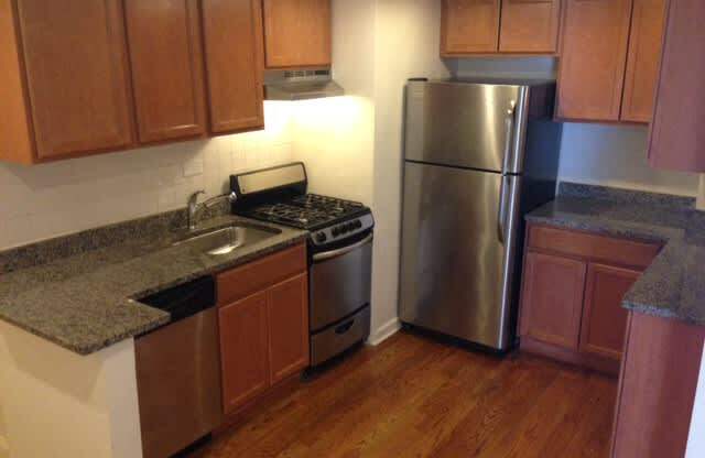 Stainless Steel Fixtures at 14 West Elm Apartments, Chicago,Illinois