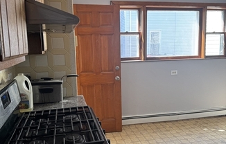 2 beds, 1 bath, 1,200 sqft, $2,650, Unit 1